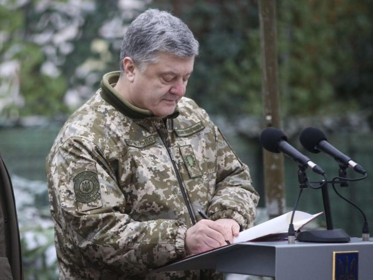 Порошенко: Сила війська зростає щодня