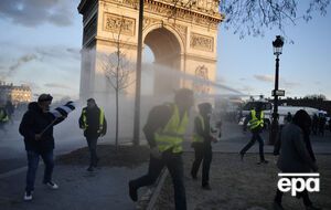 16 марта в Париже продолжались протесты "желтых жилетов"