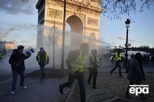 16 марта в Париже продолжались протесты "желтых жилетов"