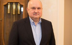 В фильме рассказывается о подробностях резонансных событий новейшей истории с участием Смешко