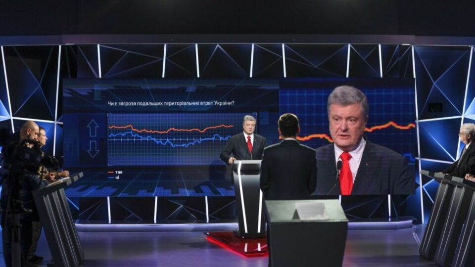 Порошенко: Есть достаточно инструментов, чтобы навести в стране порядок