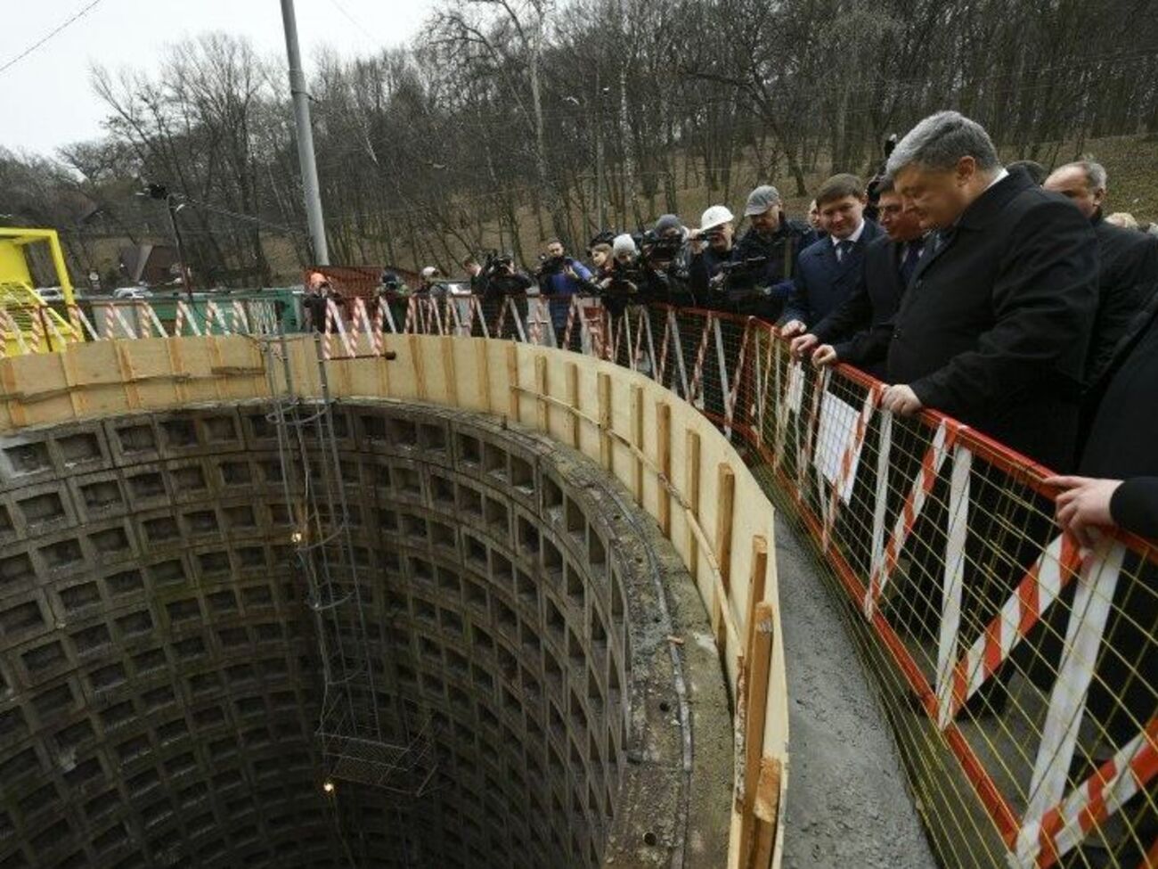 Порошенко:&nbsp;Мы уже четко знаем, что общими усилиями государства и города этот проект точно будет профинансирован