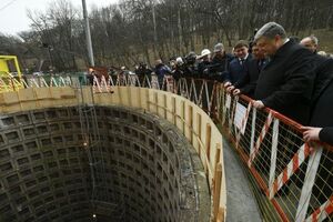 Порошенко: Мы уже четко знаем, что общими усилиями государства и города этот проект точно будет профинансирован