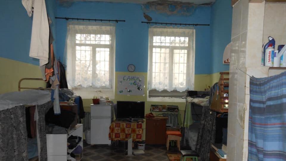 Денісова стверджує, що приміщення забезпечене централізованим опаленням і водопроводом