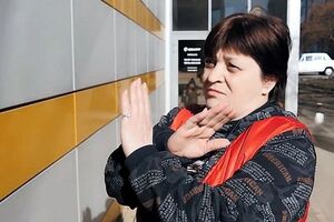 Один із "донорів" партії Тимошенко працює касиром, стверджують "Наші гроші"