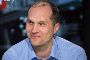 Бутусов: Бигуса надо похитить, чтобы насильно сфотографировать с женой на Сейшелах. Только это сможет дискредитировать оружейный скандал