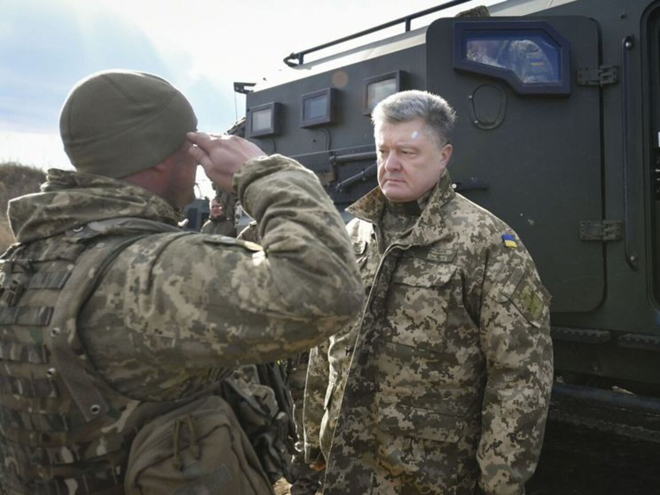 Порошенко з'їздив на передову