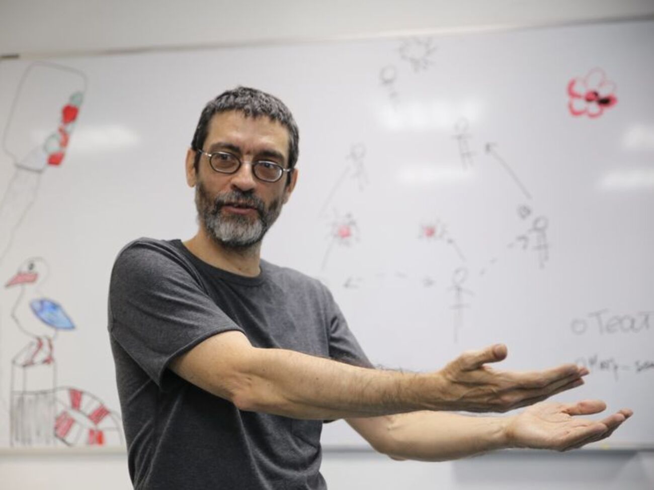 Корб хочет оформить в Украине вид на жительство