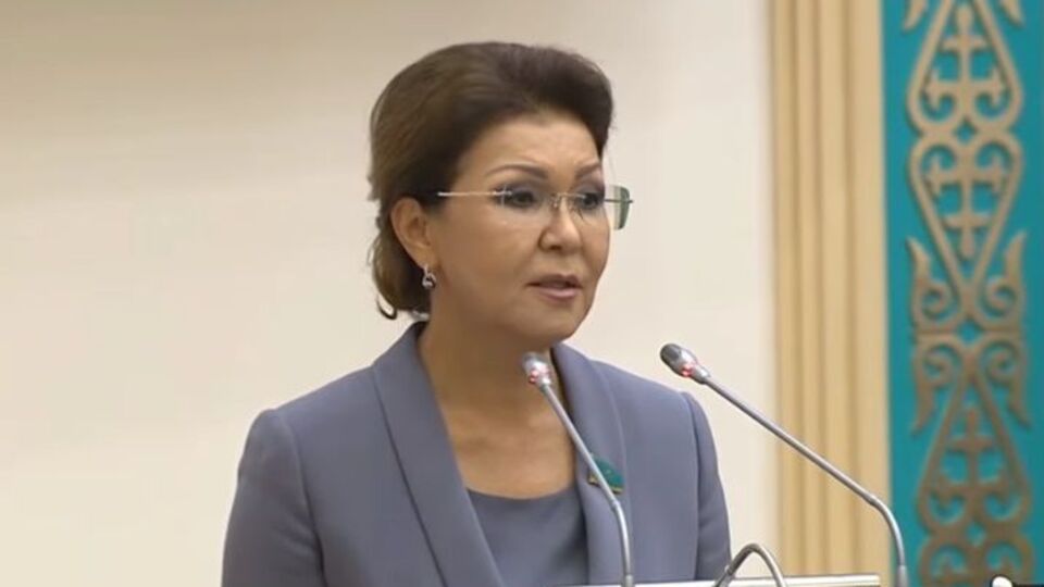 За кандидатуру Назарбаєвої депутати проголосували одноголосно