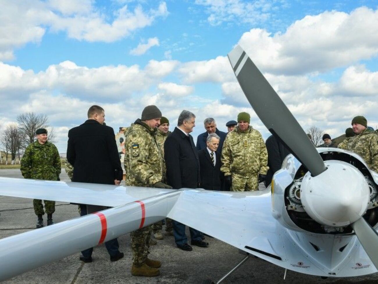 Уперше Збройним силам України передали турецький ударний безпілотник Bayraktar TB2