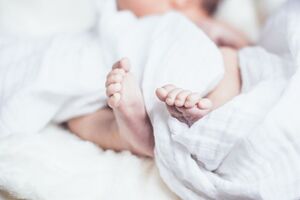 Новонароджена дитина поки здорова