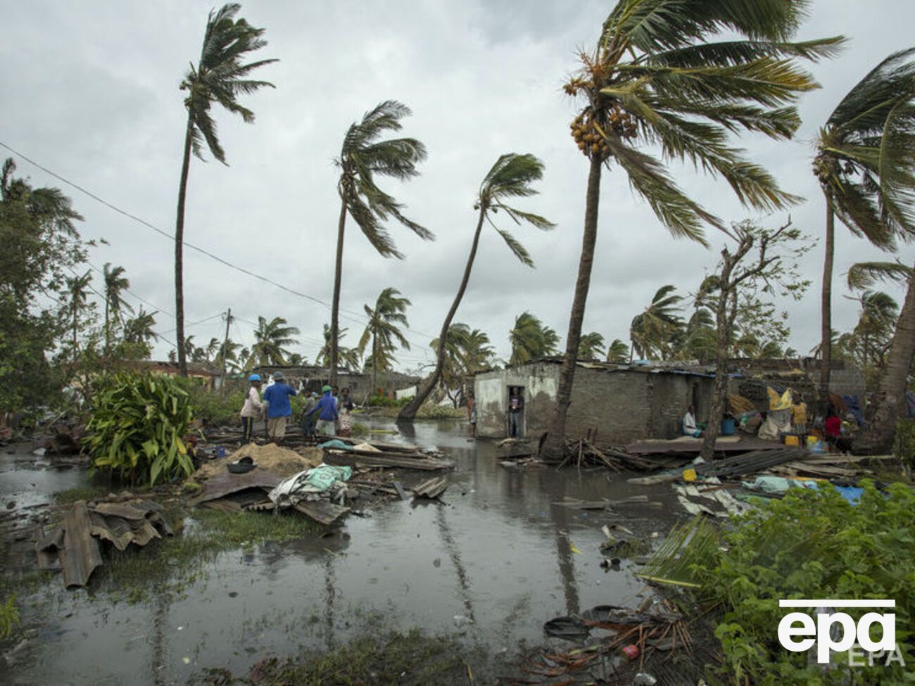 Сила вітру сягнула 170 км/год