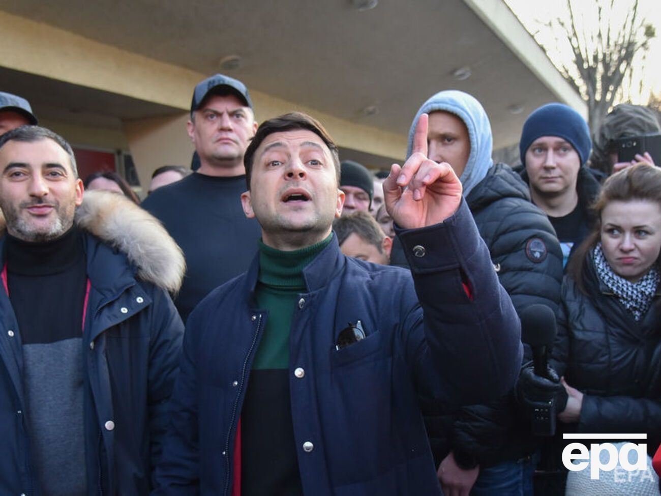 Зеленский лидирует в рейтинге