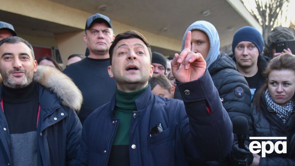 Зеленский лидирует в рейтинге