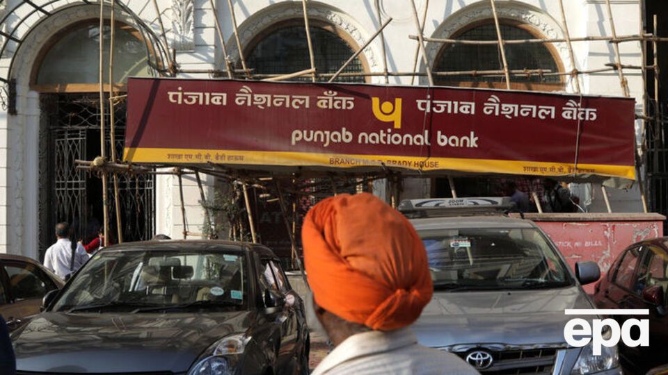 За версією слідства, Моді змовився із працівниками Punjab National Bank, під гарантії якого він брав кредити