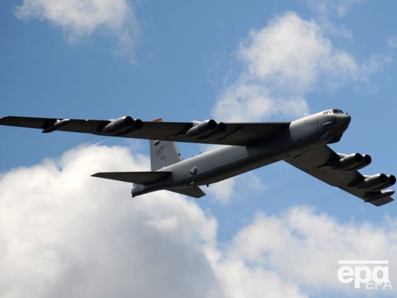 Бомбардувальники B-52 літали в зону на схід від російського півострова Камчатка