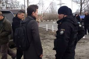 Журналистов отпустили после приезда полиции