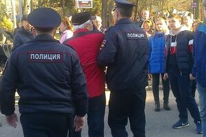 Мешкова задержали 18 марта, обвинив в неуважении к полиции