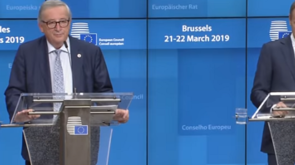 На брифінгу Дональд Туск і Жан-Клод Юнкер неодноразово жартували про Brexit