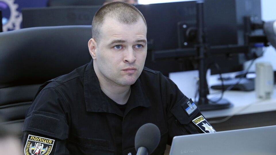 Сейчас, кроме охраны окружных избиркомов, полиция взяла под контроль доставку туда бюллетеней, рассказал Фацевич