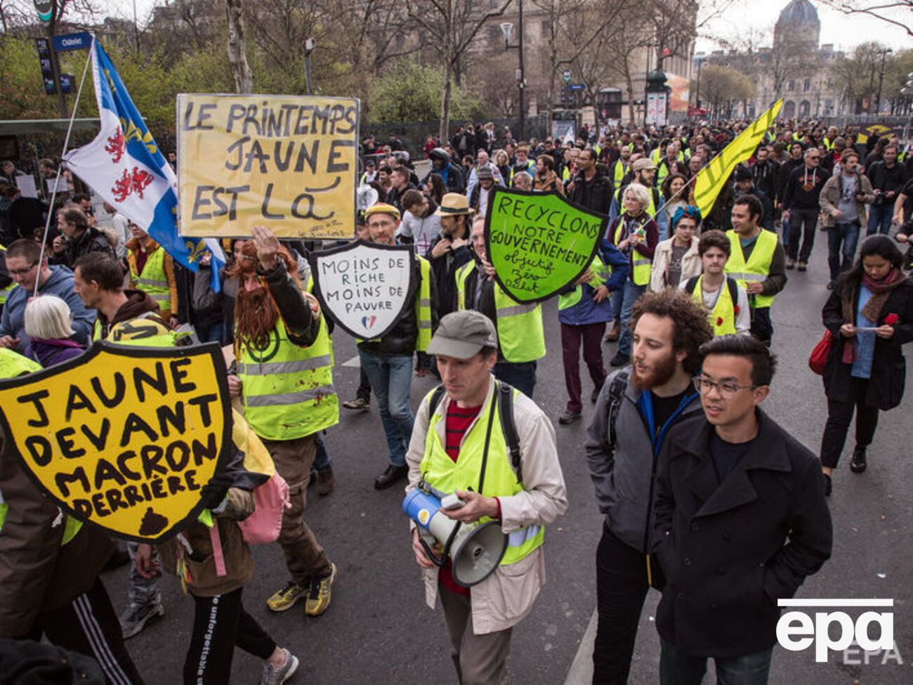 23 марта в Париже задержали 70 демонстрантов