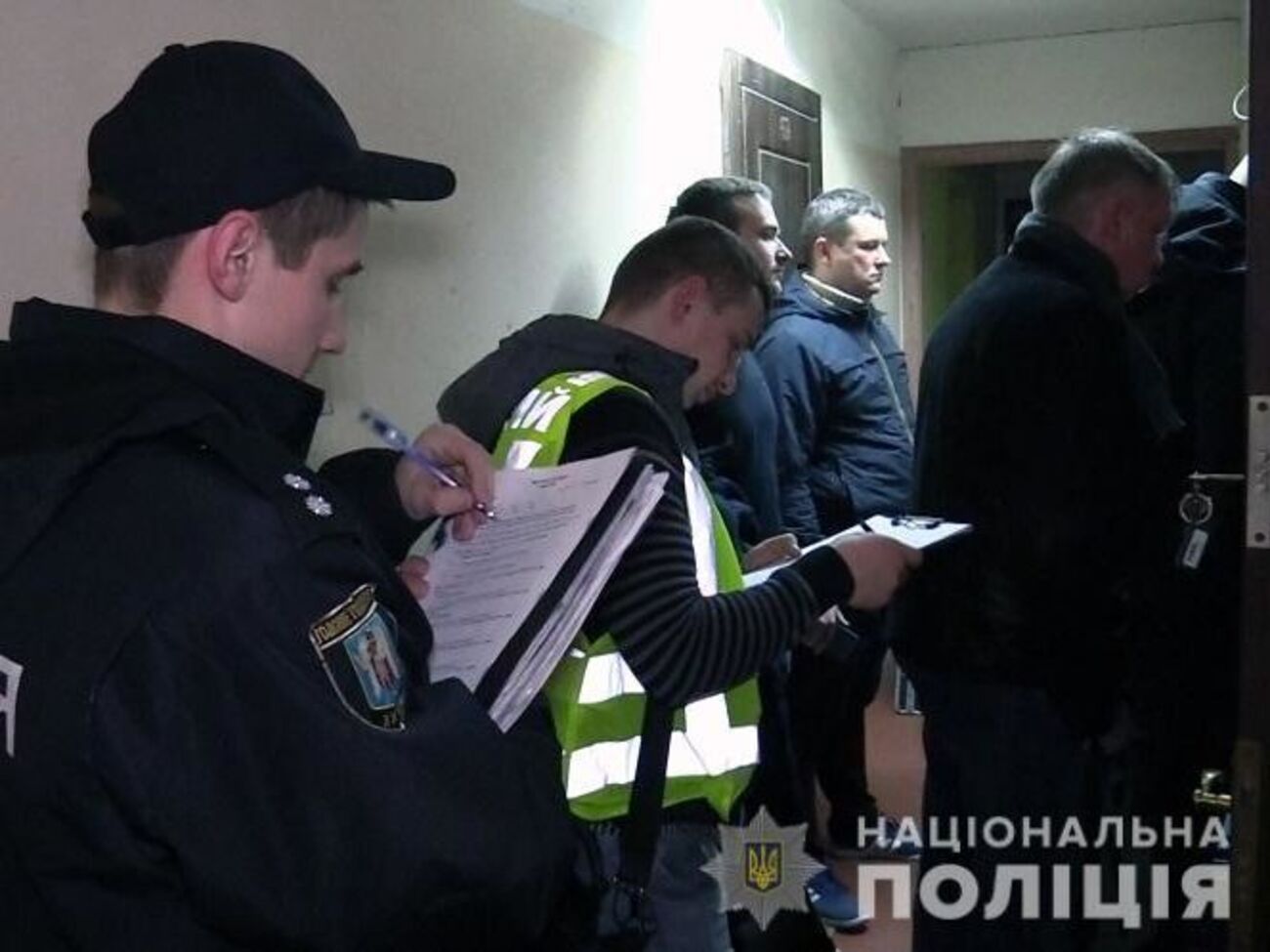 В СБУ заявили, что&nbsp;при осмотре квартиры, где прогремел взрыв, нашли четыре паспорта граждан Украины на разные фамилии