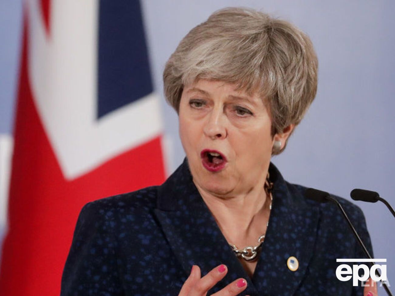 Частина членів уряду влаштувала "змову" з метою відставки Мей