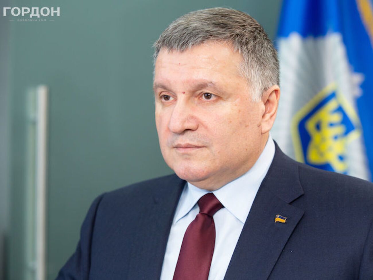 Думаю, рейтинг Зеленського – це туга за новими політичними лідерами. Це візуальний образ, який він вибудував у своїх кінофільмах, де представив якогось ідеалістичного персонажа – президента Голобородька