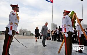 Принц Чарльз возложил венок к мемориалу героя независимости Хосе Марти