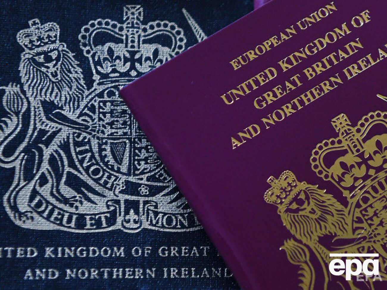 Із 12 квітня громадяни Великобританії можуть припинити бути громадянами ЄС, попередили у Єврокомісії