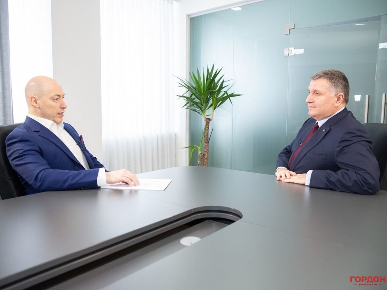 Аваков &ndash; Гордону: Спокійний, купецький, інтелігентний Харків вирішив, що нам цього не треба