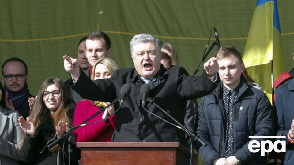 В штабе Порошенко призвали граждан Украины относиться к информационным продуктам канала "1+1" с опаской