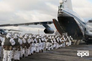 По словам Порошенко, украинцы "должны держать порох сухим"