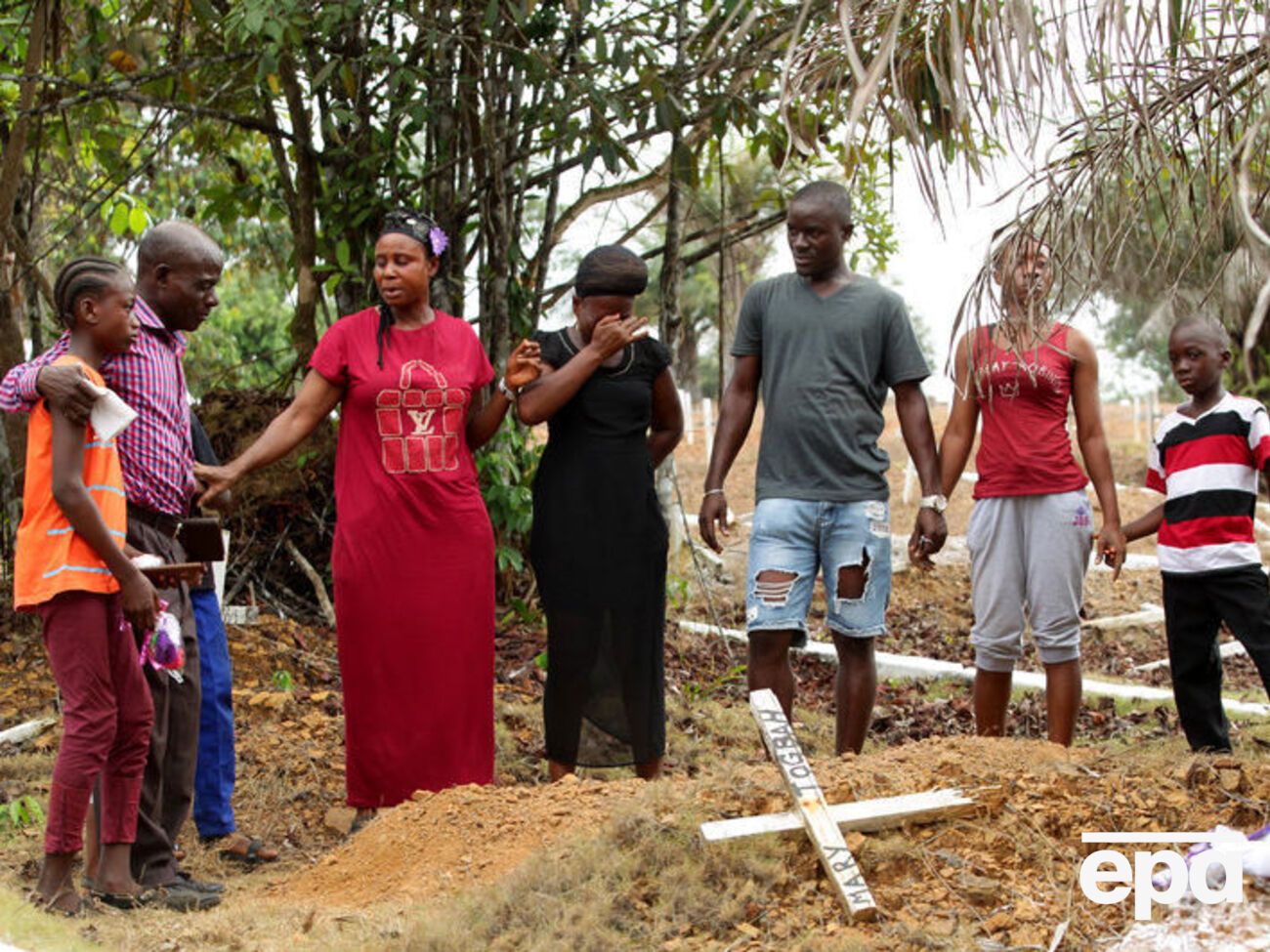 В Конго&nbsp;подтверждено 569 случаев смерти от Эболы