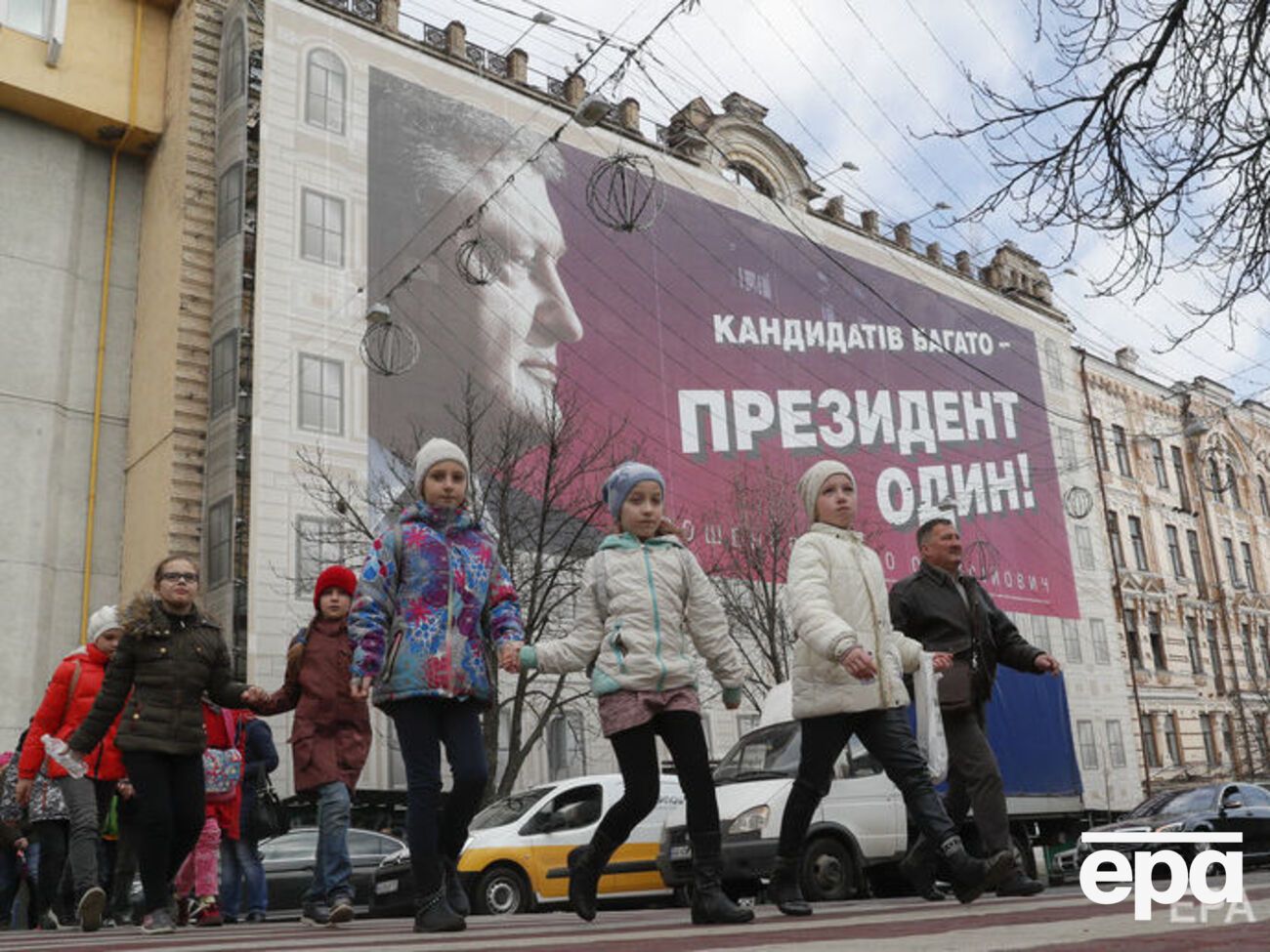 На "1+1" назвали обвинения в дезинформации "элементом предвыборной промокампании" президента Порошенко