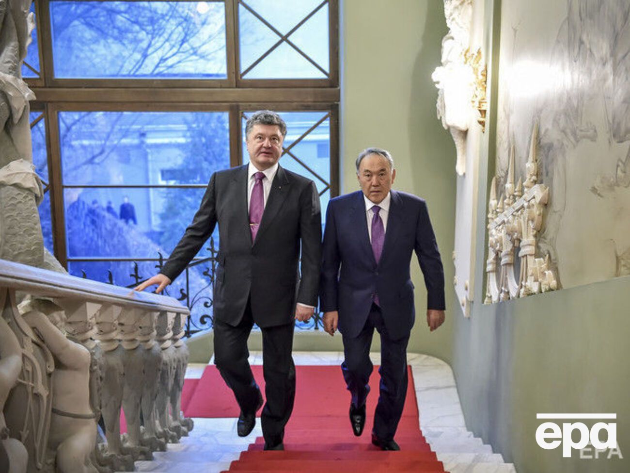 Порошенко і Назарбаєв спілкувалися телефоном