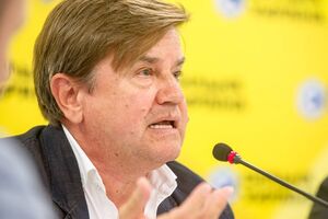 Вадим Карасев: В том, что так называемый милитаристско-патриотический электорат возбудился и мобилизовался в своей критике поездки Бойко, ничего удивительного нет