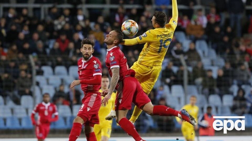 Мораес (№19) вышел в стартовом составе украинской сборной в матче против Люксембурга