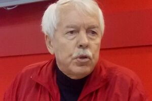 К сотрудникам изолятора у Мешкова претензий нет