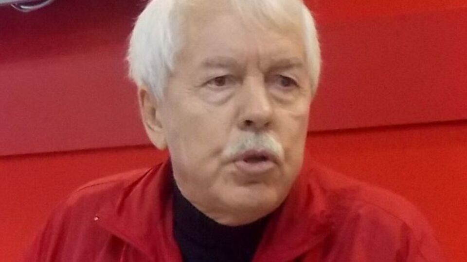 К сотрудникам изолятора у Мешкова претензий нет