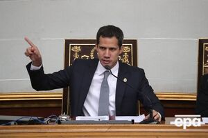 Гуайдо заявив, що в уряді Мадуро, "схоже, не довіряють своїм військовим"