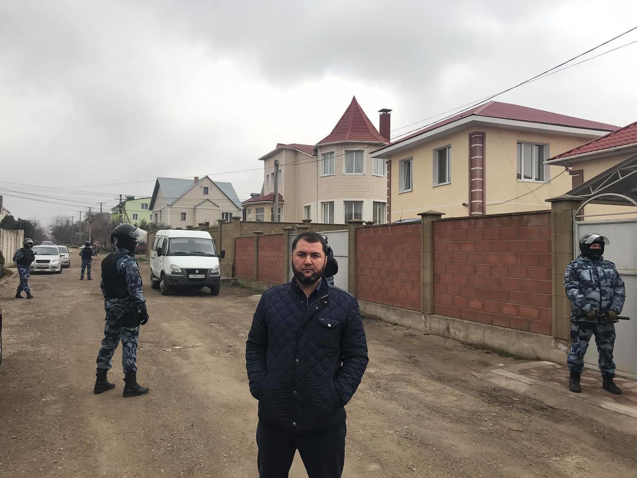 Обыски проводятся в нескольких районах Крыма
