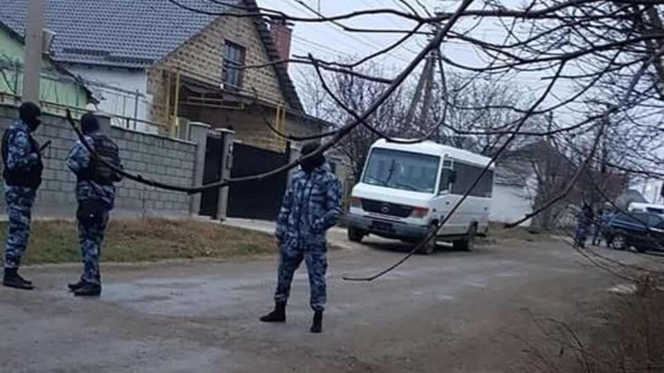 ФСБ РФ повідомила, що силовики проводять обшуки у підозрюваних в участі в "Хізб ут-Тахрір"