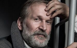 22 листопада 2017 року стало відомо, що СБУ заборонила Добронравову в'їзд в Україну на три роки