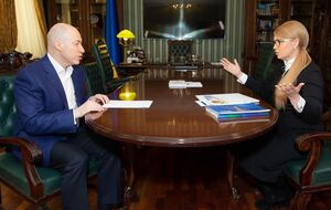 Тимошенко: Эта власть у нас интеллектуальная, креативная, по-английски говорит