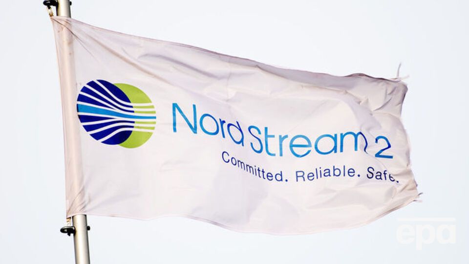 За повідомленням Nord Stream 2 AG, обидві пропозиції на прокладання газопроводу – і на південь, і на північ від Борнгольма – залишаються на розгляді данської влади