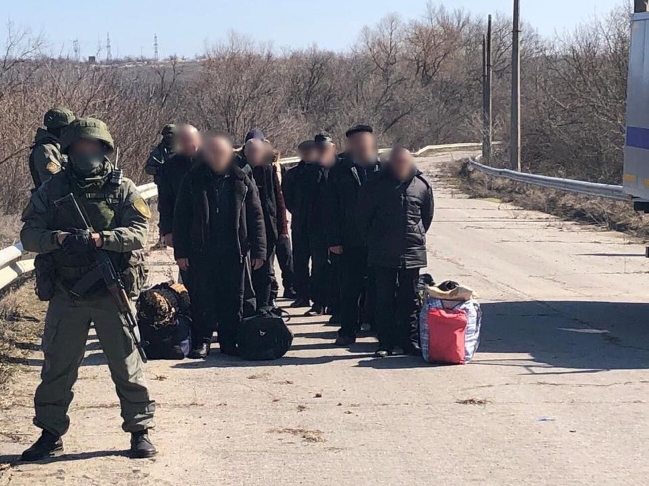 Для продовження відбування покарання на підконтрольній уряду України території передали 60 засуджених