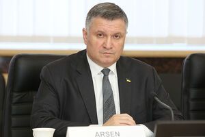 Аваков: Нас "завалили" огромным количеством доказательств, в частности, фото и видео, как мелких нарушений, так и существенных