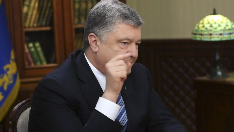 Порошенко заявил, что националисты шантажировали украинских богачей