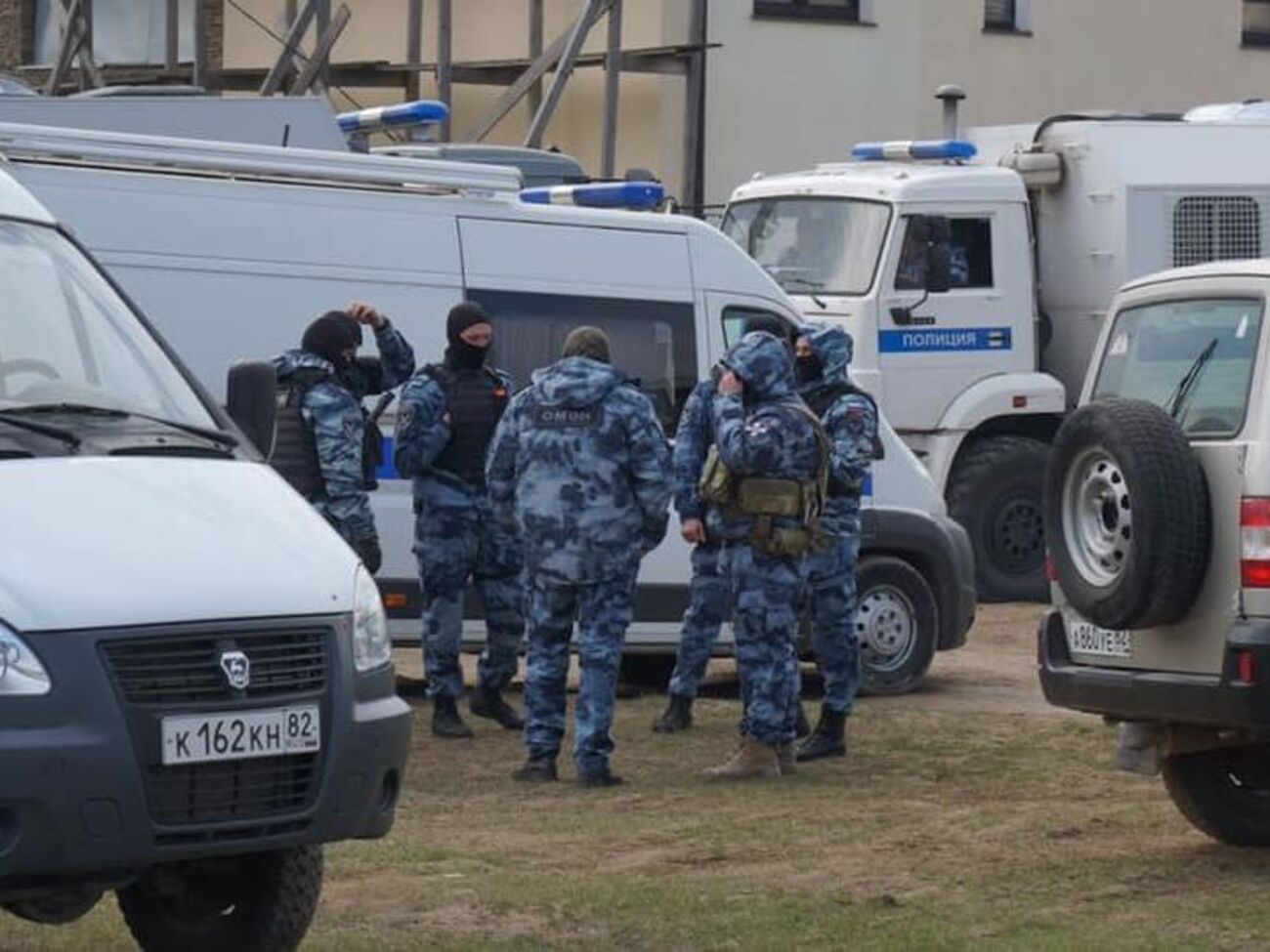 27 марта российские силовики задержали 20 крымских татар